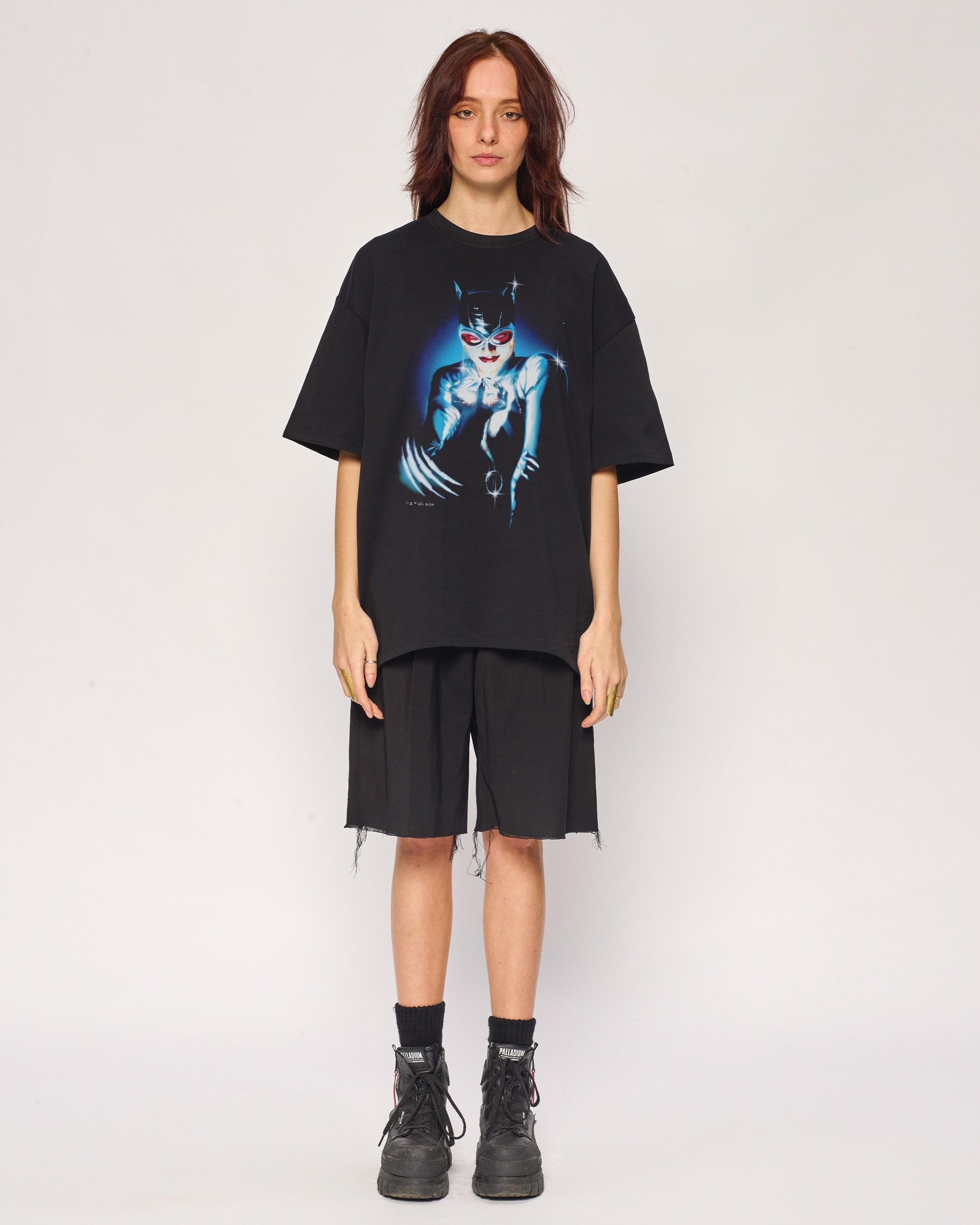 Catwoman Oversized Graphic Tee DC Comics Unisex 90s Boxy Fit 100% Cotton